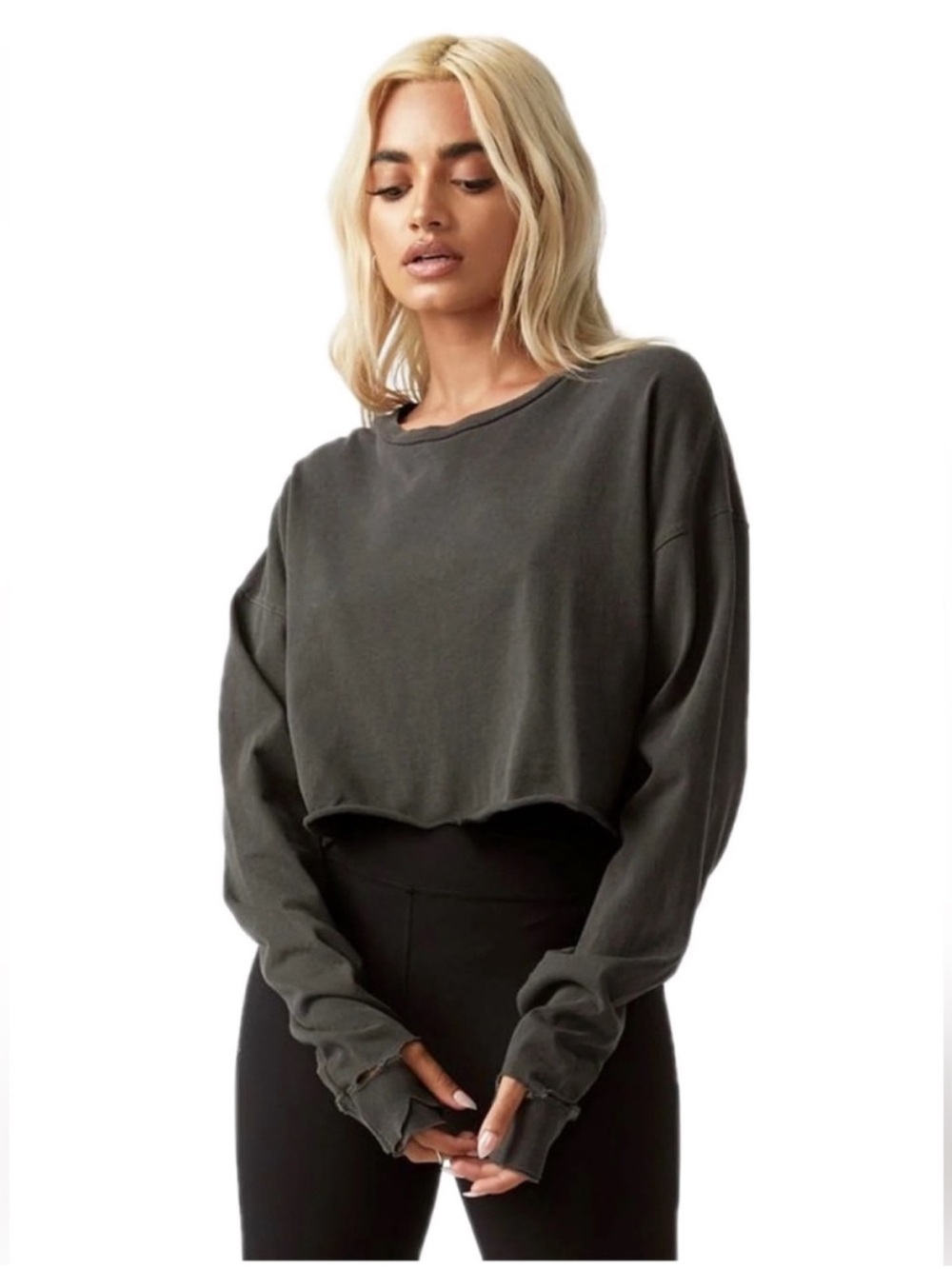 ♡ Joah Brown Soho Vintage Cotton Long Sleeve Crop Tee Washed Black